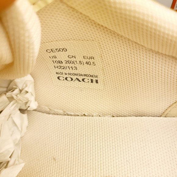 Coach Clip lowtops sneakers in signature canvas with heart print size 10 - Picture 2 of 4